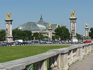 un vase qui se tient bien