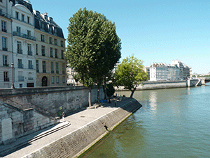 un vase qui se tient bien