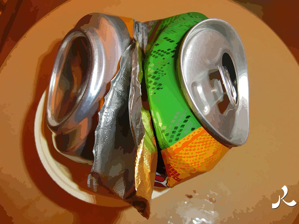 une canette compressée