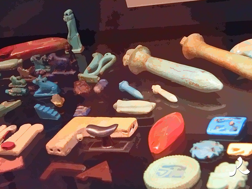 objets égyptiens au Louvre